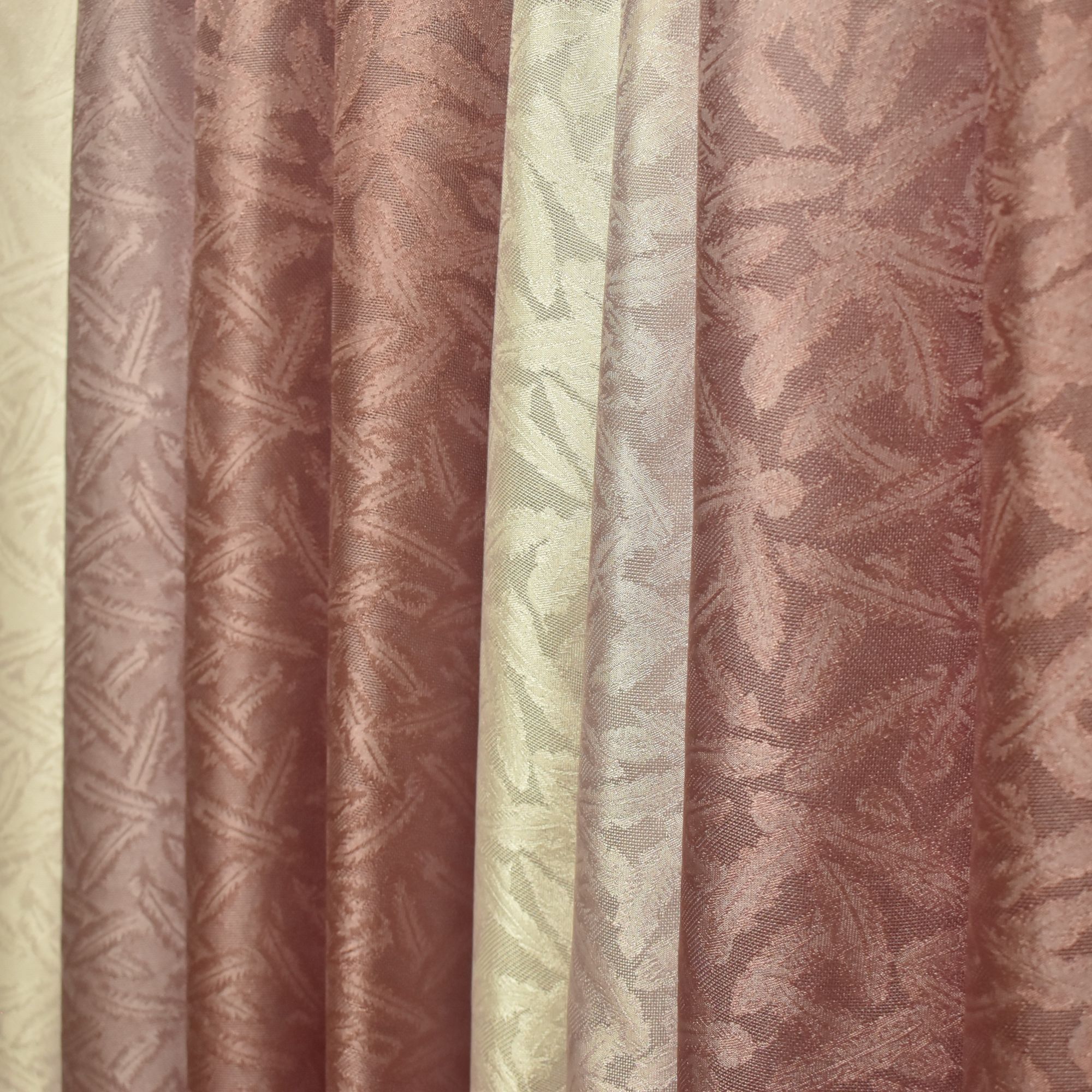 新③「色が変化する麴塵染」ジャガード織シルク大判ショール（１０５×２５０ｃｍ）